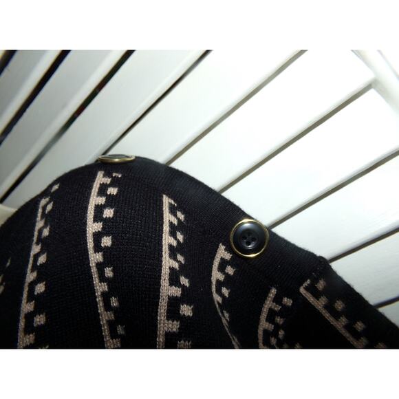 Cable & Gauge black/tan sweater button trim M Perfect‎ rayon/polyester - Picture 3 of 4